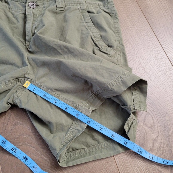 Columbia Shorts Womens 4 Green Fishing Hiking Gorpcore Outdoor Casual Lounge - Picture 7 of 9